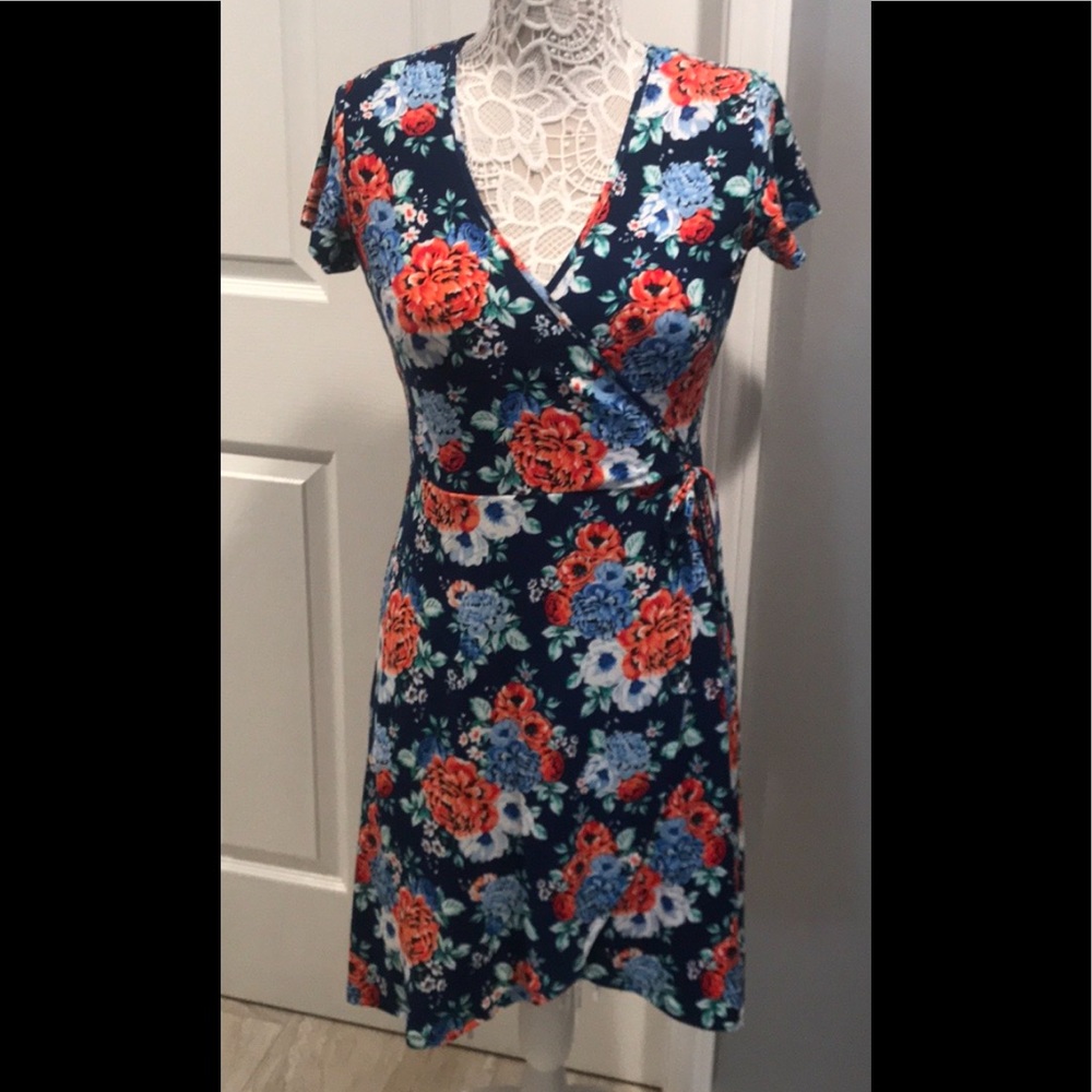 Bobbie Brooks ladies floral V neck faux wrap Dress